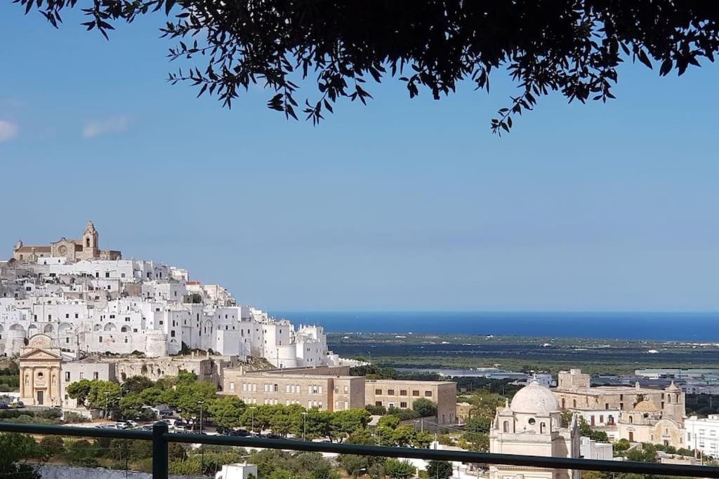 Che Vista!! Ostuni ,Sulle Bianche Mura Con Vista Mozzafiato ภายนอก รูปภาพ