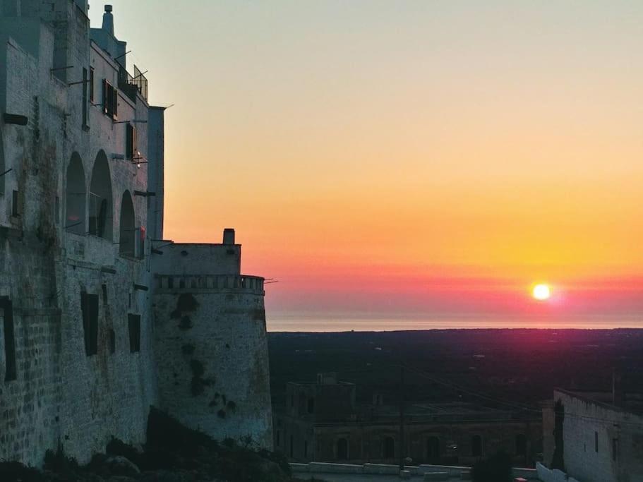 Che Vista!! Ostuni ,Sulle Bianche Mura Con Vista Mozzafiato ภายนอก รูปภาพ
