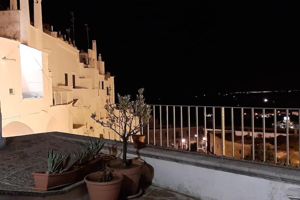 Che Vista!! Ostuni ,Sulle Bianche Mura Con Vista Mozzafiato ภายนอก รูปภาพ